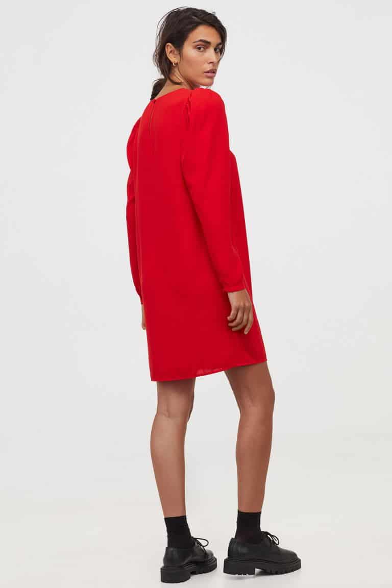 Red outfit – go for a classic that works for the festive season!
